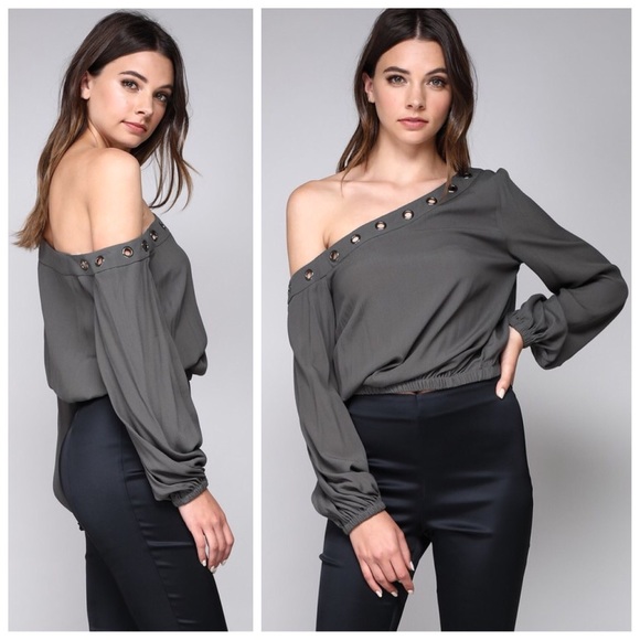 Olive off shoulder grommet detail blouse - Picture 2 of 3